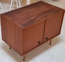 Armoire du milieu du siècle