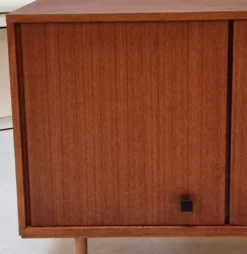 Armoire du milieu du siècle