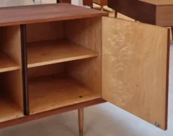 Armoire du milieu du siècle