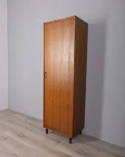 Armoire en bois vintage des années 1960 conçue par ZAM Milano Italie