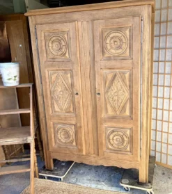 Armoire en chêne