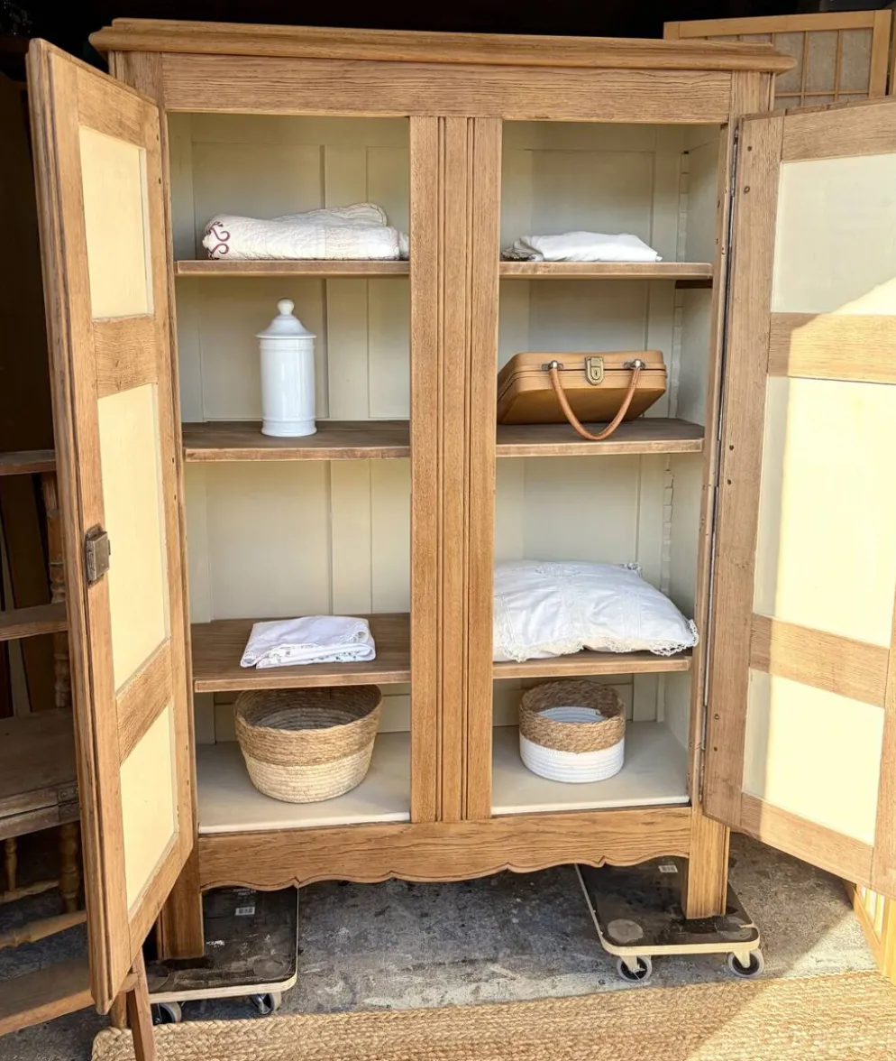 Armoire en chêne