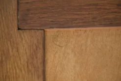 Armoire en chêne blond à motif géométrique en croisillons 1940’s