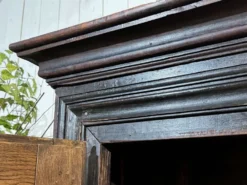 Armoire en chêne du 18ème siècle