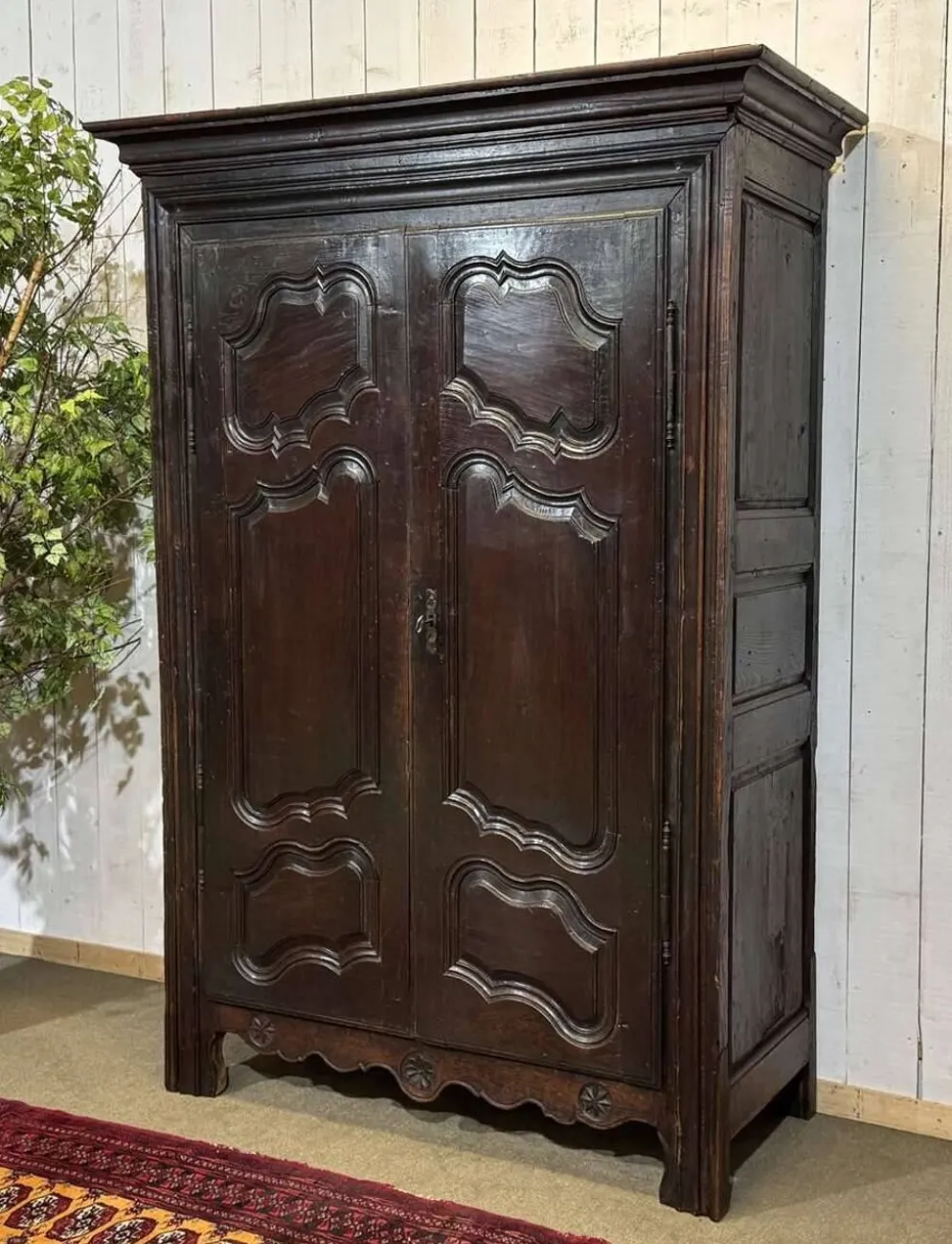 Armoire en chêne du 18ème siècle