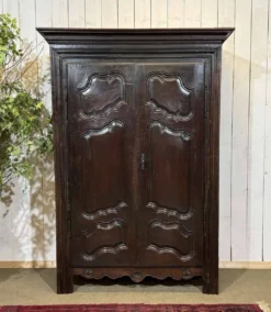 Armoire en chêne du 18ème siècle