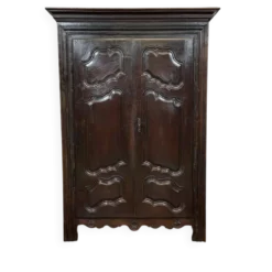 Armoire en chêne du 18ème siècle