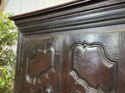 Armoire en chêne du 18ème siècle