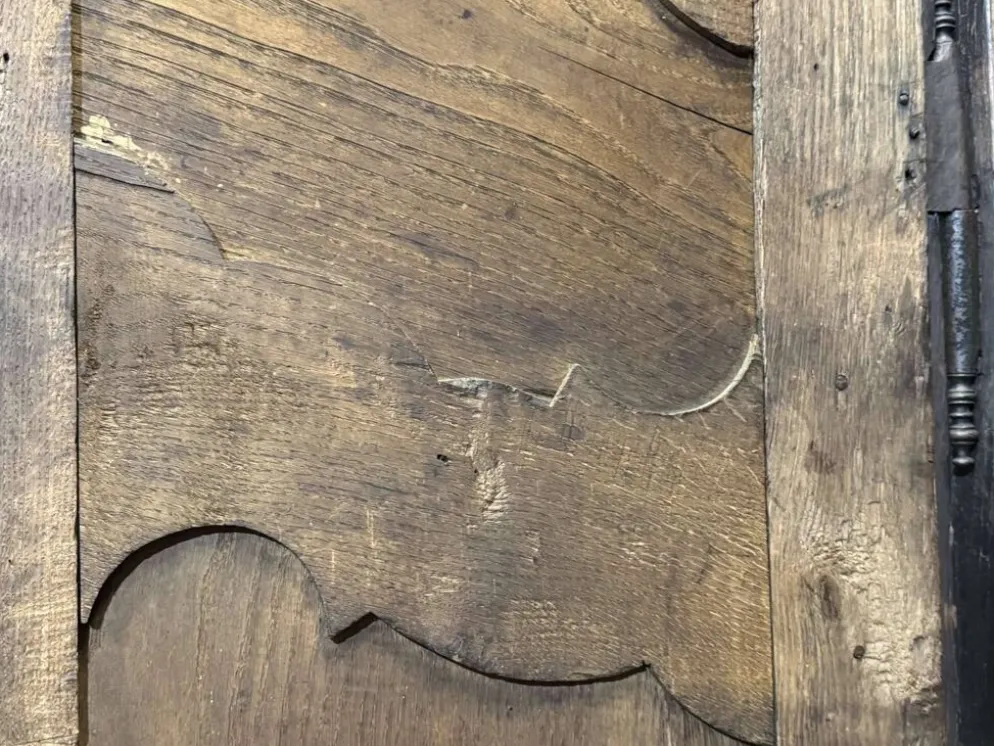 Armoire en chêne du 18ème siècle