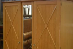 Armoire en chêne glace Saint-Gobain 1960’s