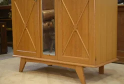 Armoire en chêne glace Saint-Gobain 1960’s