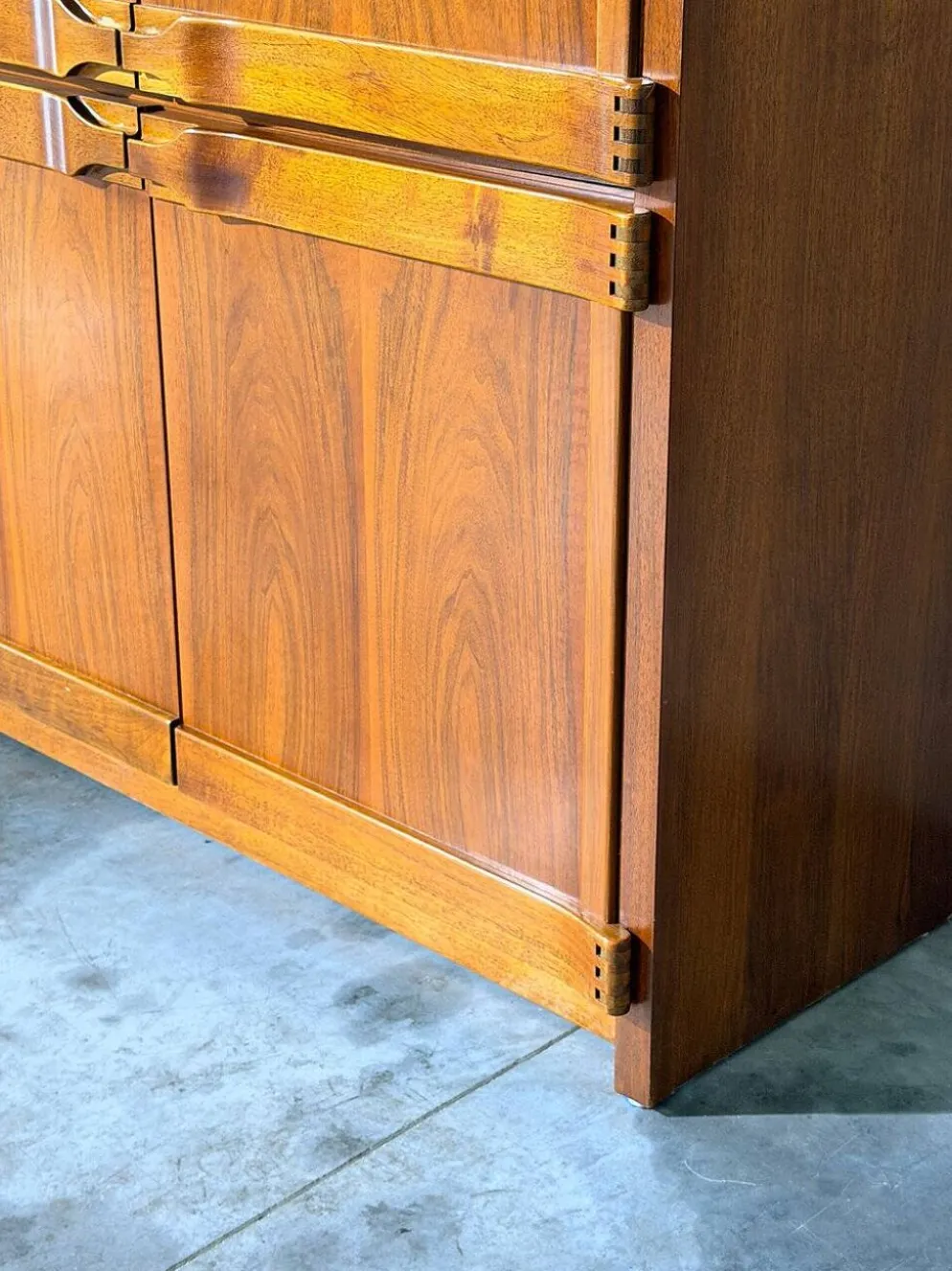 Armoire en noyer, Franz Xaver Sproll, Suisse, années 1960