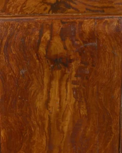 Armoire en noyer piémontaise classique du début du XVIIIe siècle