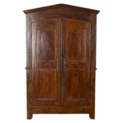 Armoire en noyer piémontaise classique du début du XVIIIe siècle
