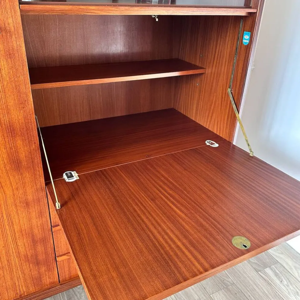 Armoire en teck scandinave