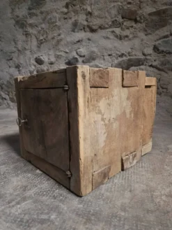 Armoire-forte française ancienne en chêne, coffre rustique verrouillable, vers 1750–1850