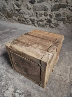 Armoire-forte française ancienne en chêne, coffre rustique verrouillable, vers 1750–1850
