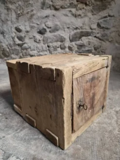 Armoire-forte française ancienne en chêne, coffre rustique verrouillable, vers 1750–1850