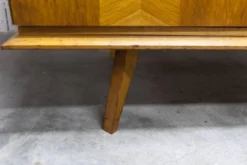 Armoire Française pieds compas 3 portes 1 miroir 27*130 et 1 t