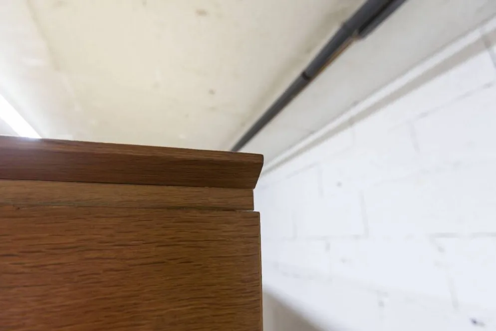 Armoire Française pieds compas 3 portes 1 miroir 27*130 et 1 t
