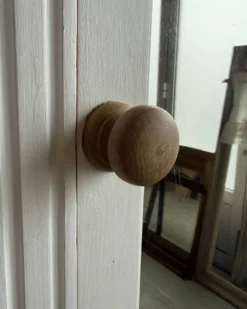 Armoire à glace ancienne blanche (rénovée)