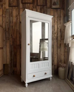 Armoire à glace ancienne blanche (rénovée)