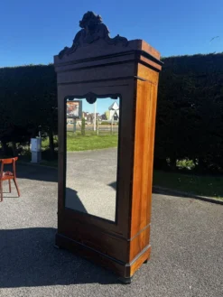 Armoire à glace Napoléon III en placage de loupe