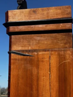 Armoire à glace Napoléon III en placage de loupe