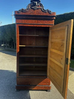 Armoire à glace Napoléon III en placage de loupe
