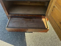 Armoire à glace Napoléon III en placage de loupe