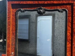 Armoire à glace Napoléon III en placage de loupe