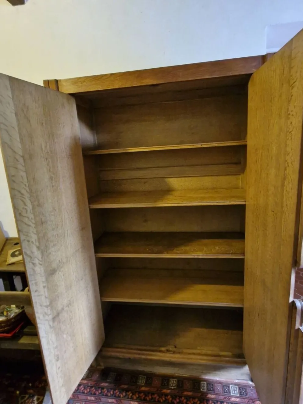 Armoire Guillerme et Chambron