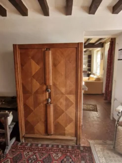 Armoire Guillerme et Chambron