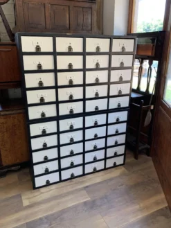 Armoire industrielle vintage, années 1950