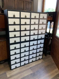Armoire industrielle vintage, années 1950