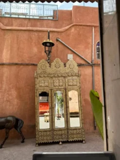 Armoire Levantine en Nacre — Signée Ahmed Jamil Sarsar, Datée 1890