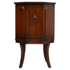 Armoire à liqueur en forme d'octangle des années 1950 en Angleterre