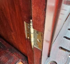 Armoire à liqueurs des années 1930