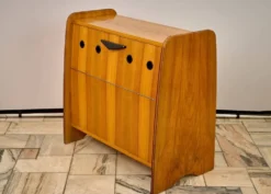 Armoire à literie du milieu du siècle, années 1960, Tchécoslovaquie