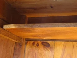 Armoire Louis Philippe en noyer massif