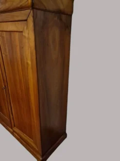 Armoire Louis philippe entièrement démontable