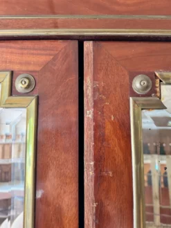 Armoire Louis XVI en acajou