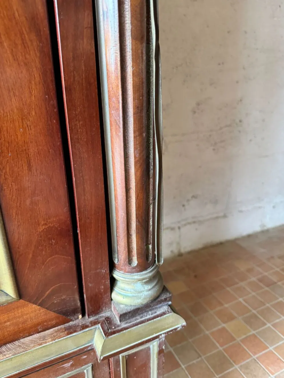 Armoire Louis XVI en acajou