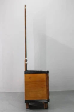 Armoire à miroir Art déco italienne des années 1940 en finition noyer