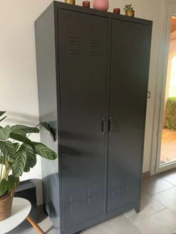 Armoire métallique