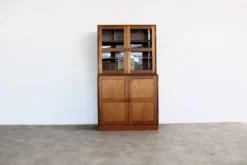 armoire murale vintage | vitrine | C. Hvidt