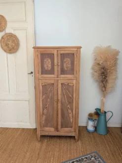 Armoire parisienne