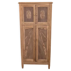 Armoire parisienne