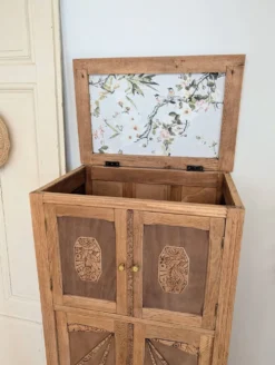 Armoire parisienne