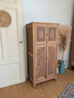 Armoire parisienne